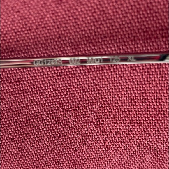 Gucci Authentic Large Shield Sunglasses - Picture 5 of 7